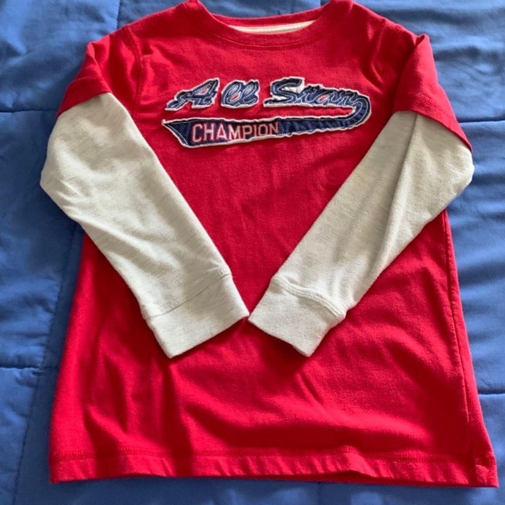 Boy’s Long Sleeves Top Size 5T